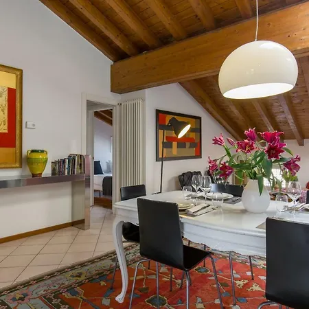 Apartment Attico Palladio *